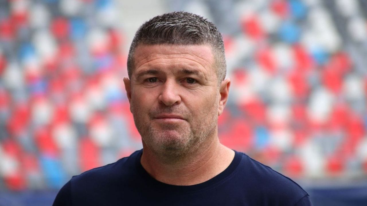 semneaza-cu-steaua!-l-a-convins-pe-daniel-oprita-si-e-gata-sa-faca-pasul