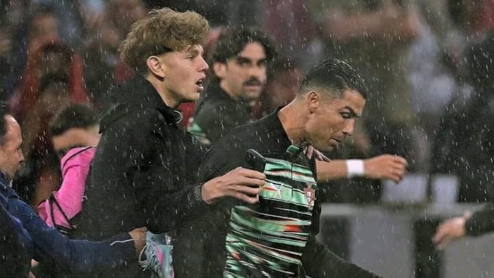 cristiano-ronaldo,-speriat-de-un-invadator-inainte-de-germania-–-portugalia