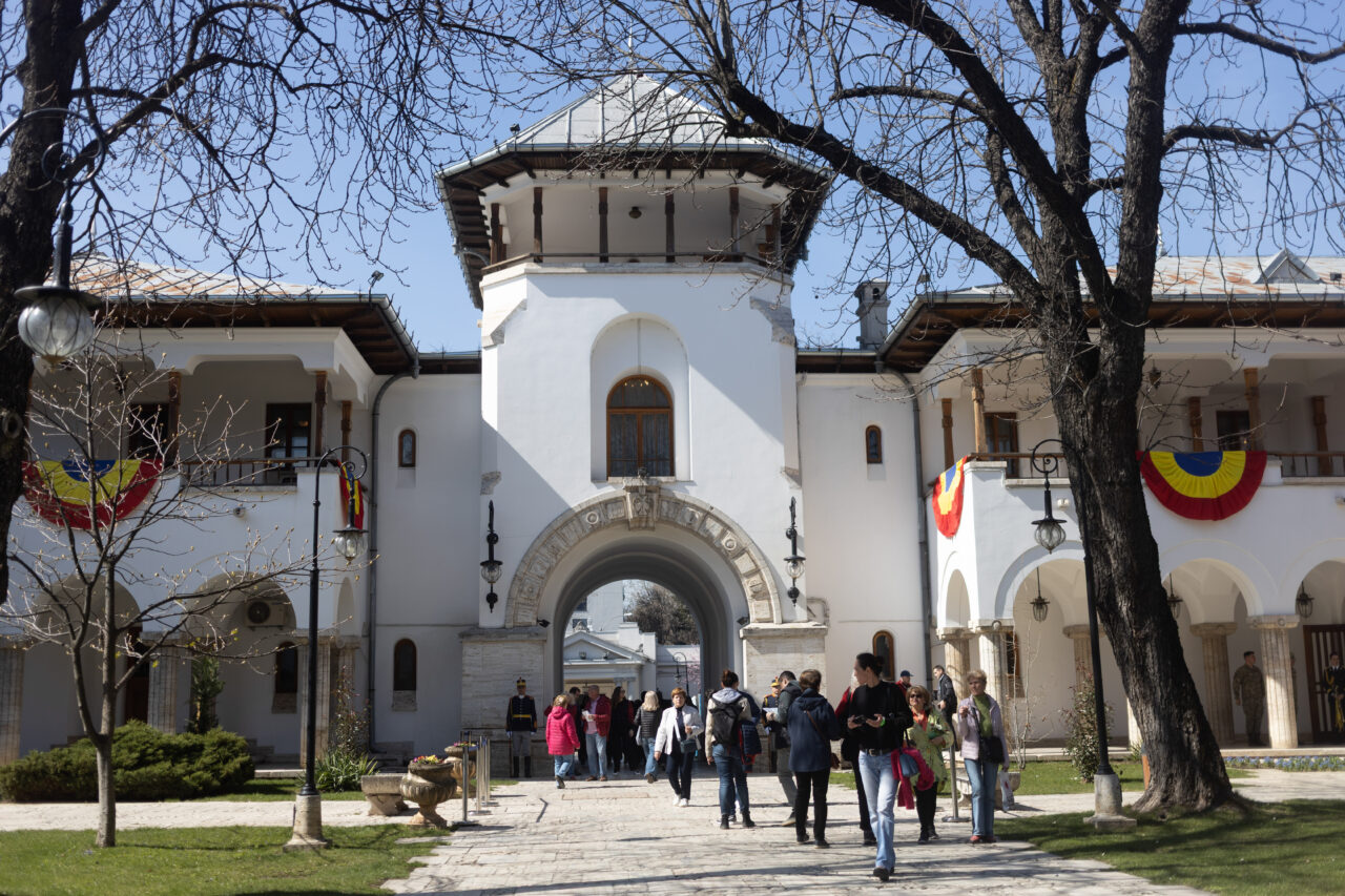 porti-deschise-la-palatul-cotroceni-va-avea-caracter-permanent.-noul-format,-valabil-din-14-iunie