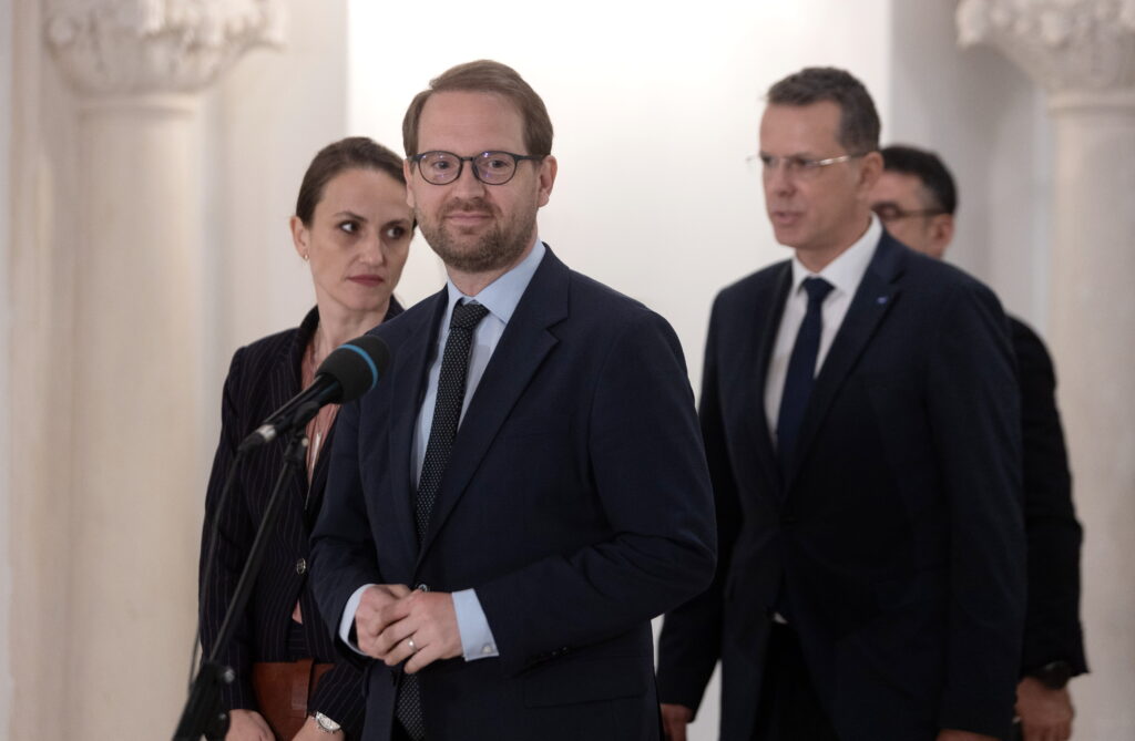 fritz:-daca-mi-ar-fi-zis-cineva-ca-o-sa-negociez-un-guvern-cu-grindeanu,-as-fi-zis-ca-e-nebun