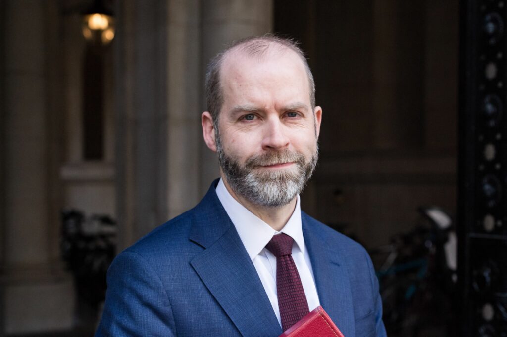 ministru-britanic:-iran-a-respins-diplomatia-si-trebuie-sa-revina-la-masa-negocierilor