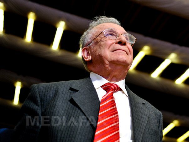 ion-iliescu-ramane-internat-in-sectia-de-terapie-intensiva