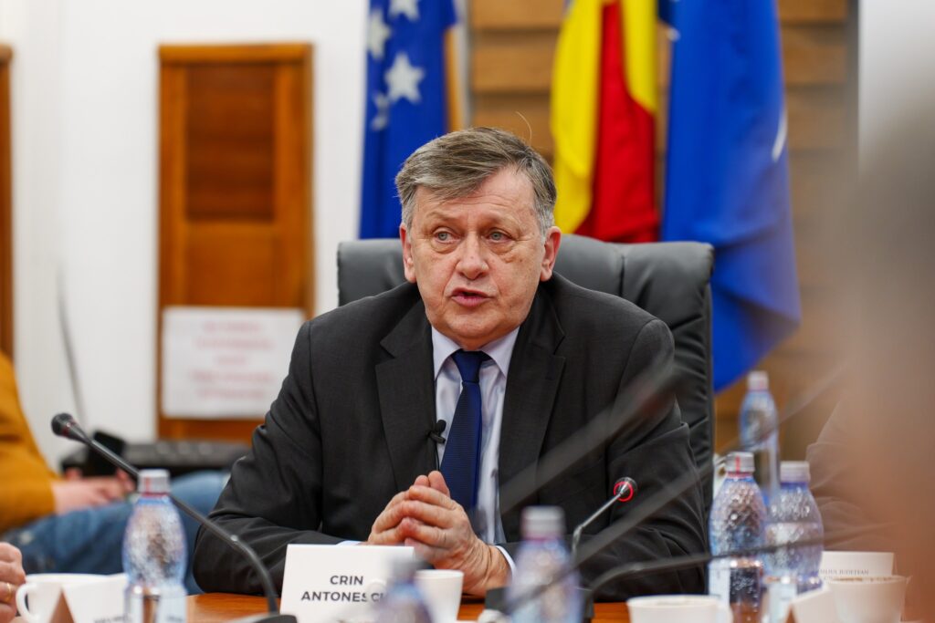 crin-antonescu:-pnl-trebuie-sa-clarifice-ce-fel-de-partid-este