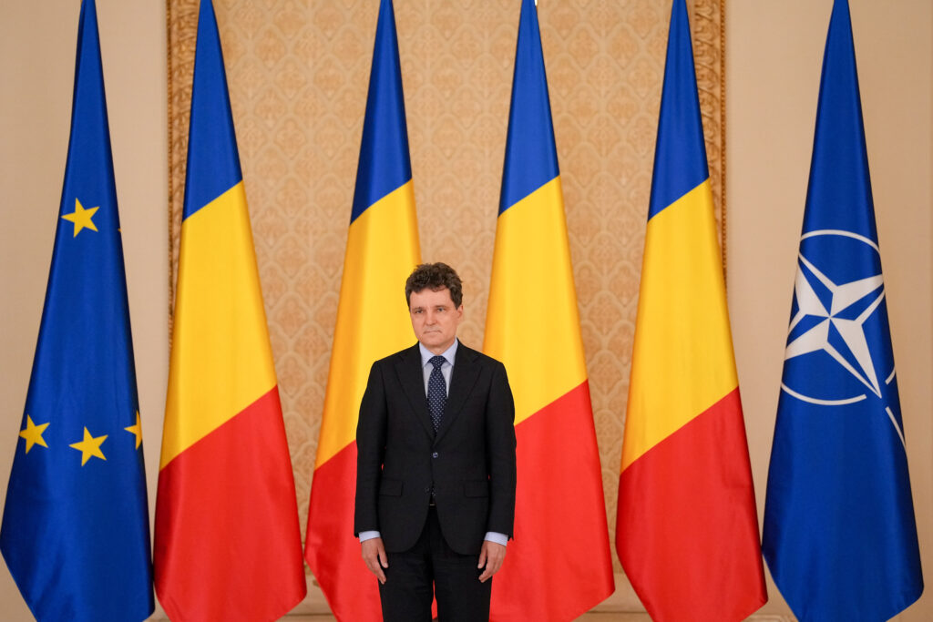 nicusor-dan,-mesaj-de-ziua-drapelului-national:-aducem-un-omagiu-celor-care-au-aparat-acest-simbol
