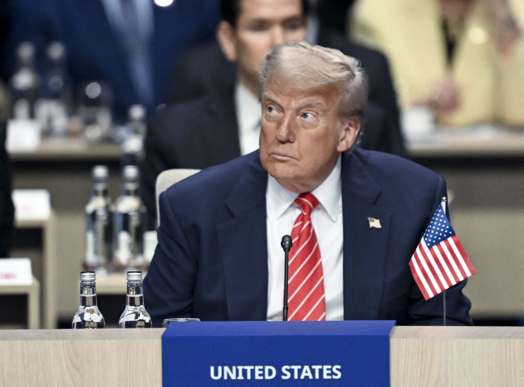 trump-opreste-negocierile-comerciale-cu-canada