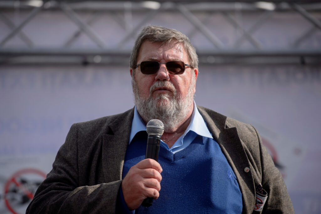 hossu,-discutii-cu-bolojan:-nu-exista-o-distributie-uniforma-a-efortului-de-strangere-a-curelei