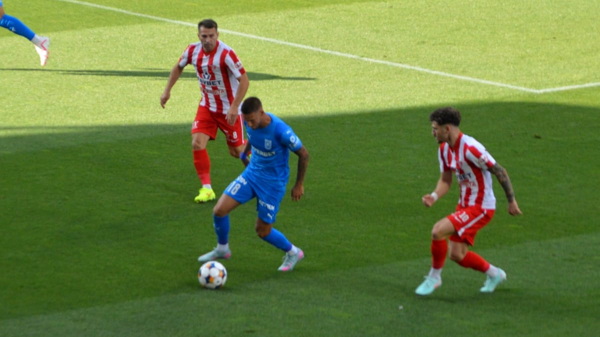 live-/-uta-universitatea-craiova-0-3,-in-etapa-1-din-superliga.-ivan-marcheaza-dupa-pauza!