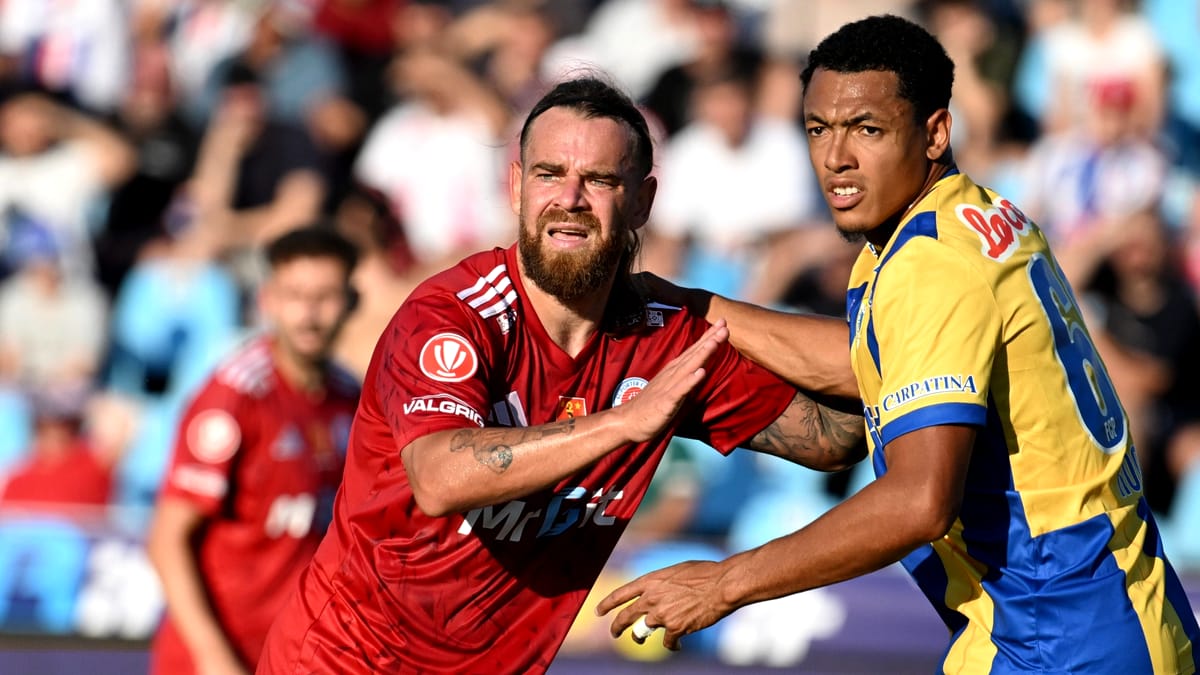live-/-superliga,-live-video-etapa-1-otelul-petrolul-0-0.-a-inceput-repriza-a-2-a