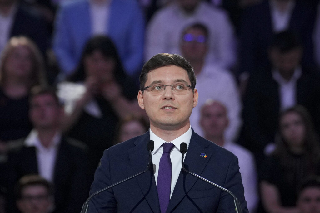 negrescu,-la-washington:-romania-lipseste-din-discutiile-strategice,-n.-dan-sa-mearga-cu-o-agenda