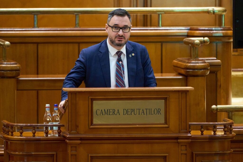 vicepremierul-romaniei,-un-mituitor-dovedit-reforma-s-a-transformat-in-batjocura,-acuza-tanasa-(aur)