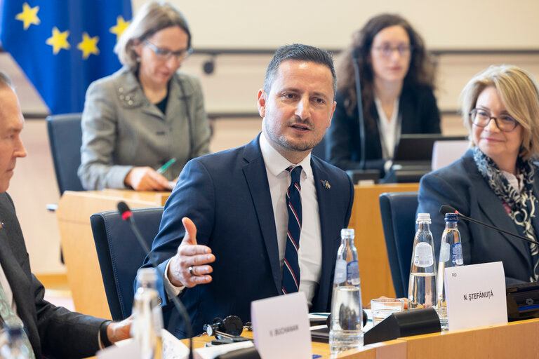 cum-comenteaza-nicu-stefanuta-acordul-comercial-dintre-ue-si-sua:-e-un-compromis-de-moment