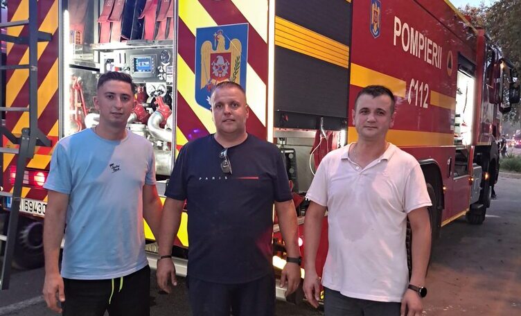 pompieri-din-iasi,-eroi-si-in-vacanta:-interventie-spontana-la-un-incendiu-in-mamaia