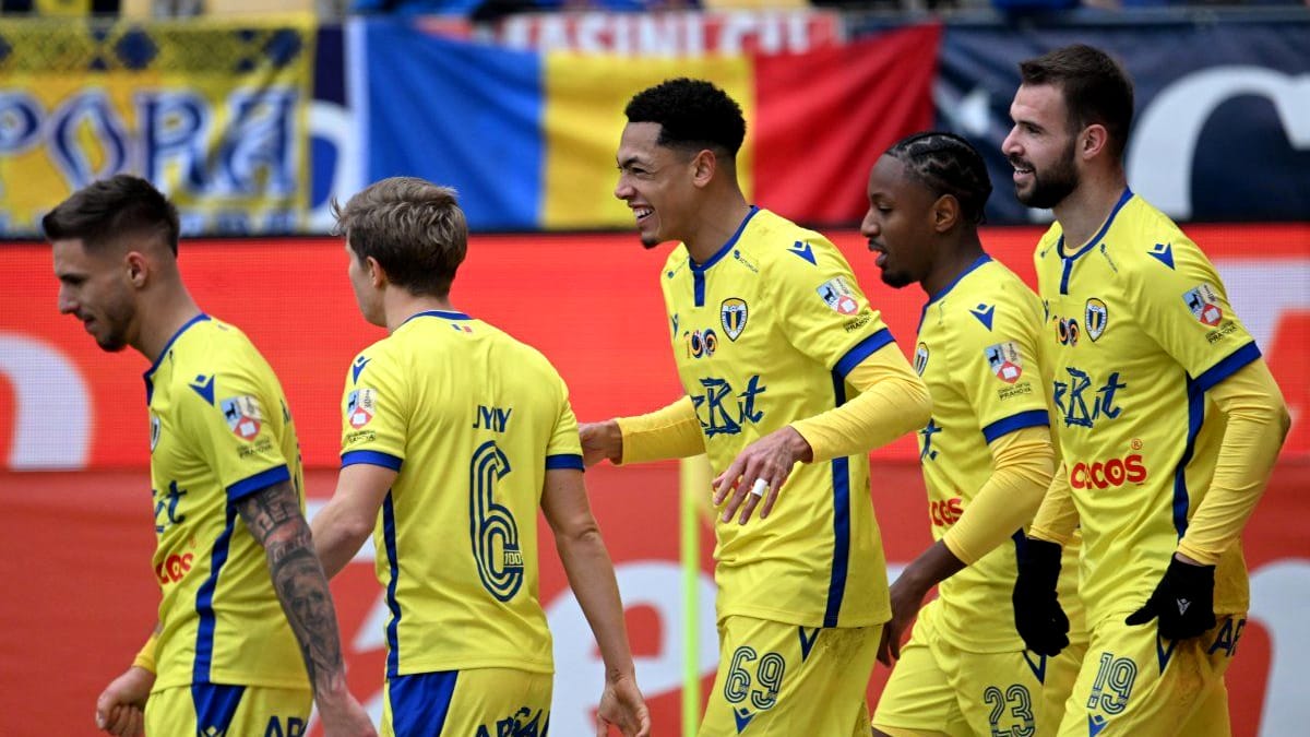 petrolul-semneaza-cu-un-fotbalist-care-are-19-selectii-la-echipa-nationala-exclusiv