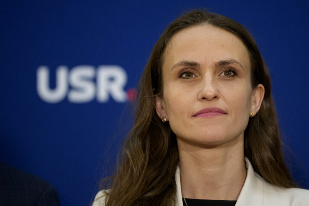 ministrul-oana-toiu-saluta-invitatia-lui-trump-catre-zelenski-pentru-o-intalnire-la-washington