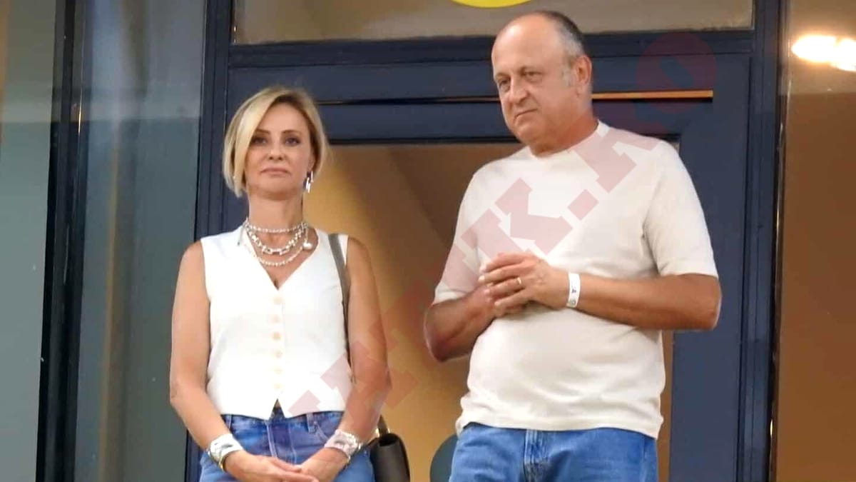 cum-au-fost-surprinsi-dan-sucu-si-sotia-sa,-dupa-finalul-meciului-dintre-rapid-si-fcsb.-foto