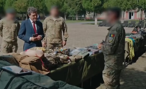 presedintele-nicusor-dan-in-vizita-la-comandamentul-fortelor-pentru-operatii-speciale