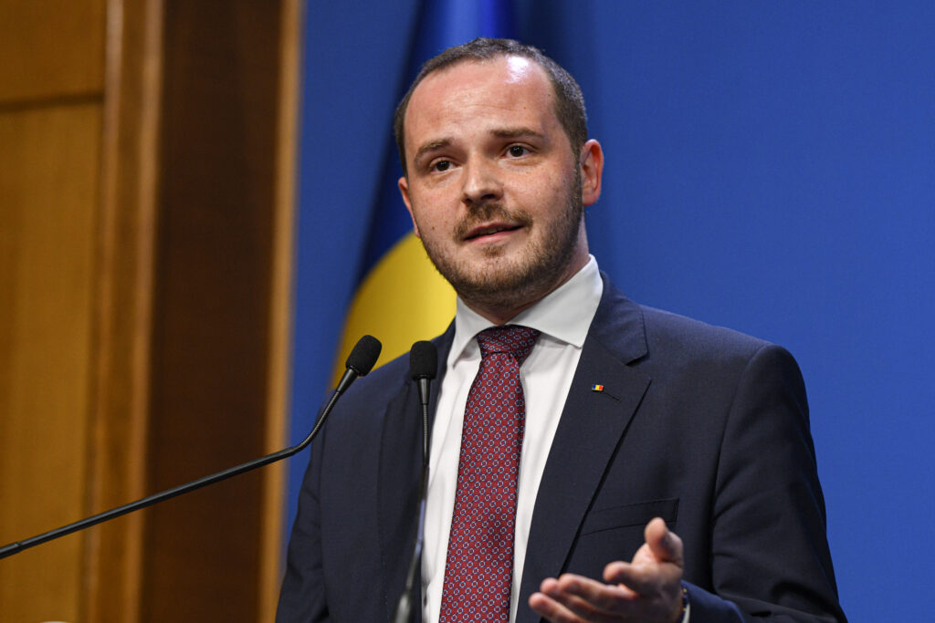 rogobete:-spitalele-vor-putea-organiza-caravane-medicale-mobile-decontate-de-cnas