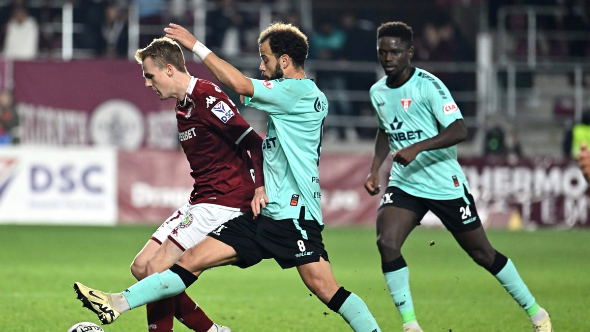 live-/-rezultate-superliga,-etapa-8-rapid-uta-0-0.-dobre,-aproape-de-deschiderea-scorului