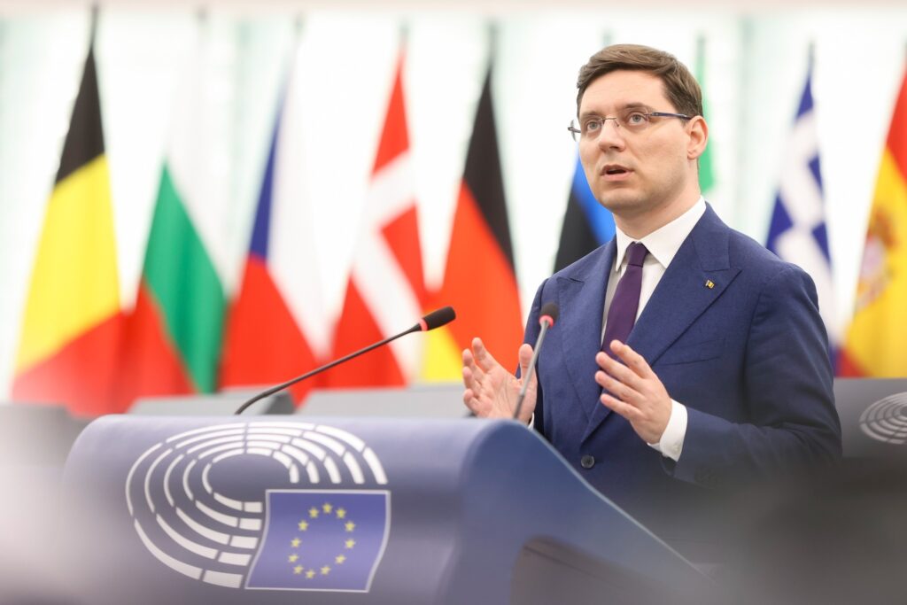 victor-negrescu:-romania-are-nevoie-de-reforme,-iar-ue-duce-lipsa-de-leadership