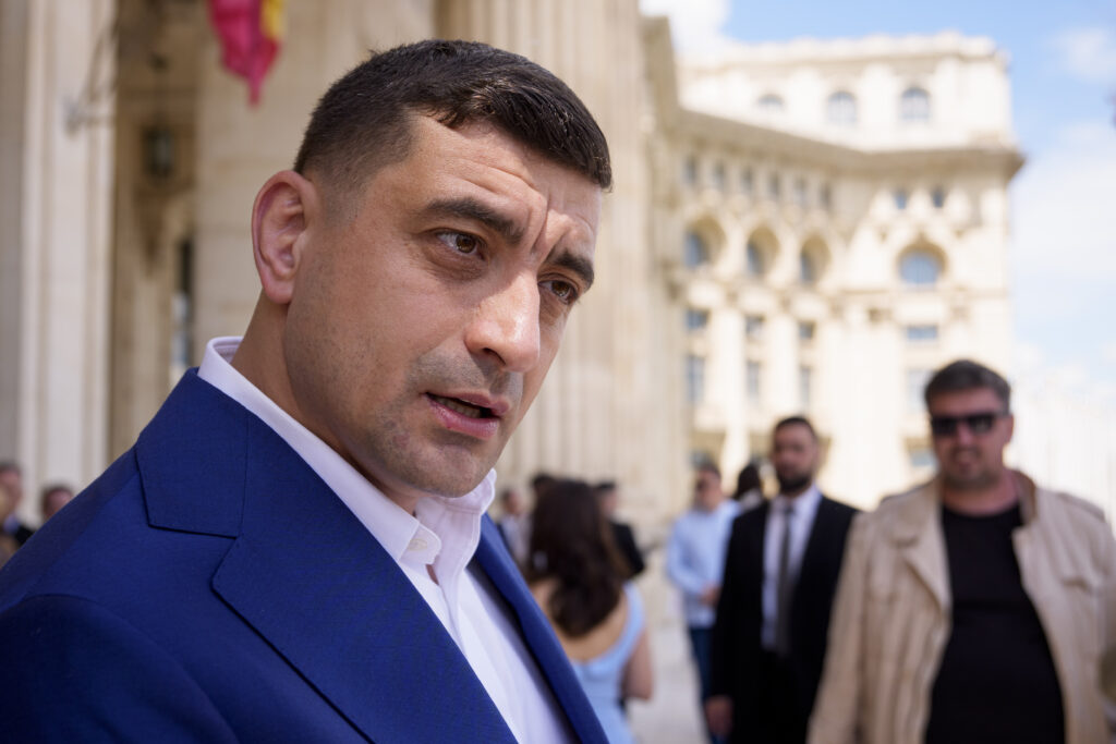 simion:-regimul-democratic-face-iar-o-nefacuta:-motiunile-de-cenzura-vor-fi-votate-duminica