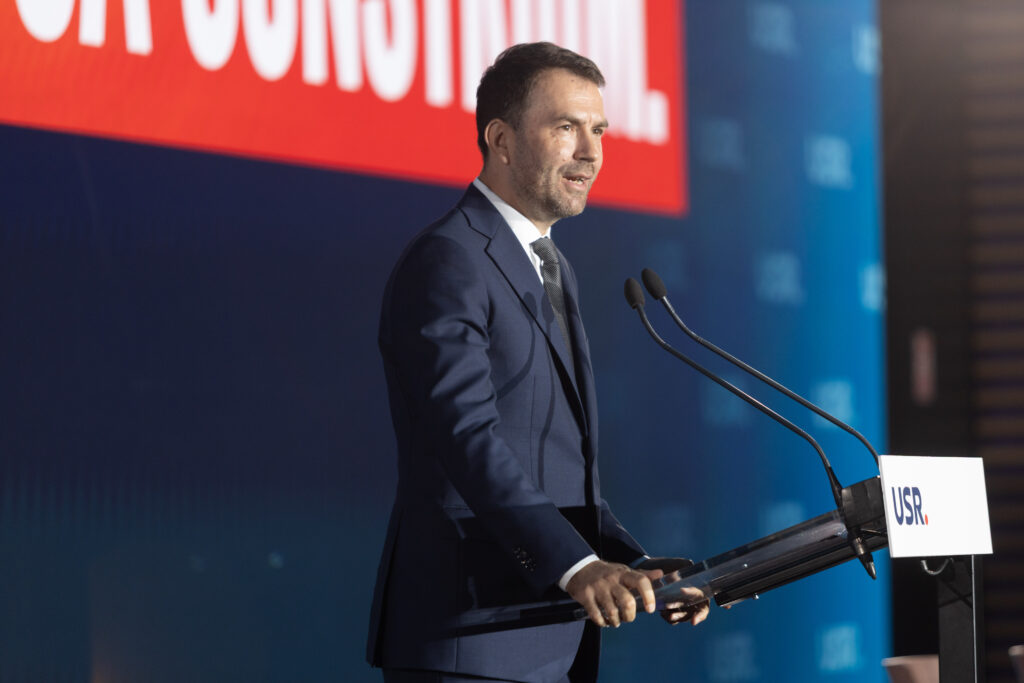drula:-cred-ca-nicusor-dan-m-ar-sustine.-bujduveanu-face-populism,-baluta-doar-show