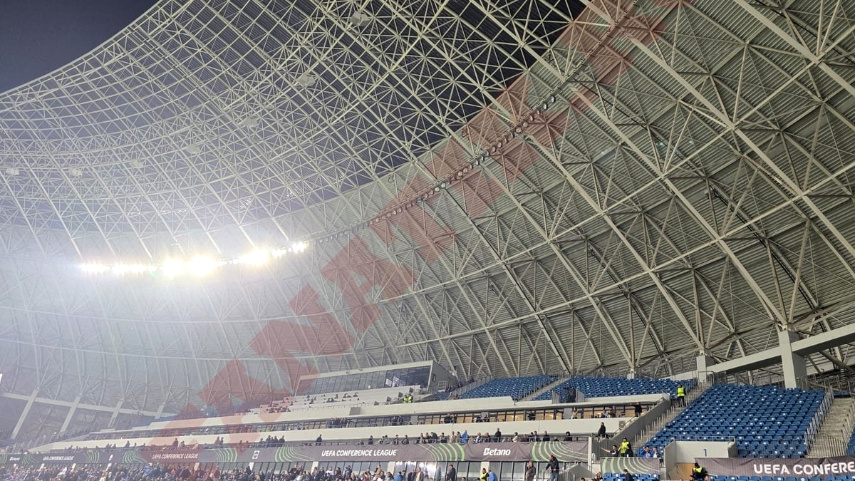 Probleme cu nocturna la Universitatea Craiova Noah și reacția rapidă a UEFA
