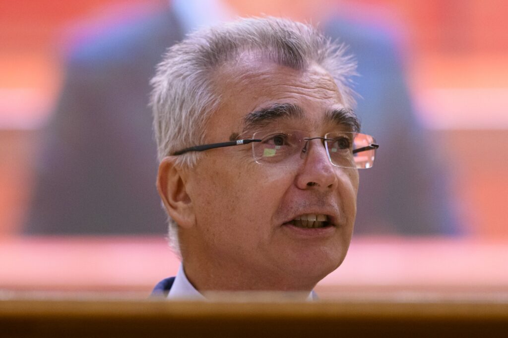 peiu:-bomba-de-sub-scaunul-ue:-imprumuturi-colosale-in-valoare-de-900-de-miliarde-de-euro