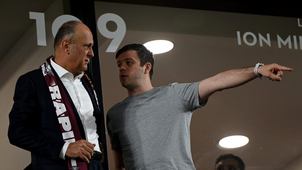 Dan Șucu intenționează să aducă fostul antrenor al lui Man și Mihăilă la Genoa