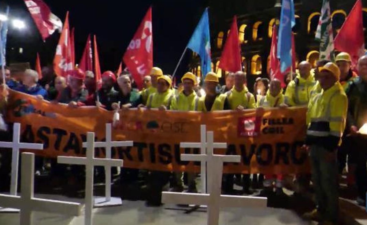 mars-cu-torte-la-roma-in-memoria-muncitorului-roman-de-66-de-ani,-mort-dupa-11-ore-sub-daramaturi