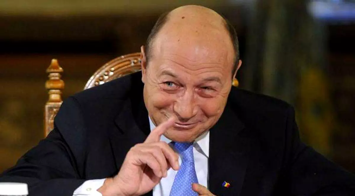 traian-basescu-crede-ca-baluta-va-pierde-alegerile:-puscariasul-a-distrus-bucurestiul