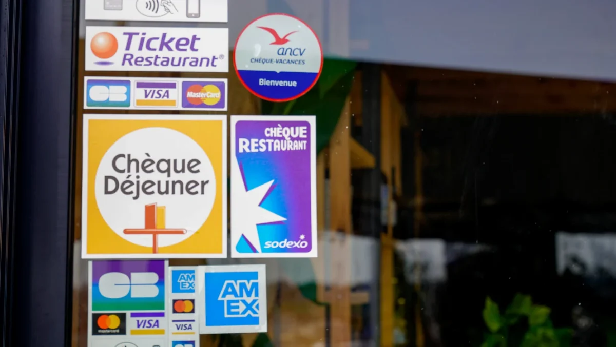 mai-multi-bani-la-masa-de-pranz!-deputatii-au-votat-majorarea-valorii-tichetelor-de-masa!