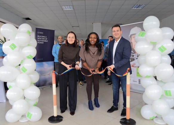 renewacad-si-rezolv-energy-au-inaugurat-oficial-astazi-primul-centru-de-formare-in-energie-regenerabila-din-buzau.-100-de-locuri-gratuite-de-formare-sunt-oferite-locuitorilor-din-regiune