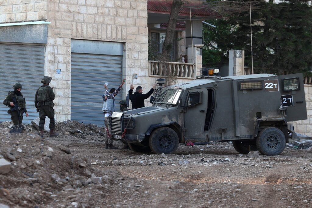 (video)-doi-palestinieni-ucisi-in-cisiordania-in-timp-ce-pareau-sa-se-predea