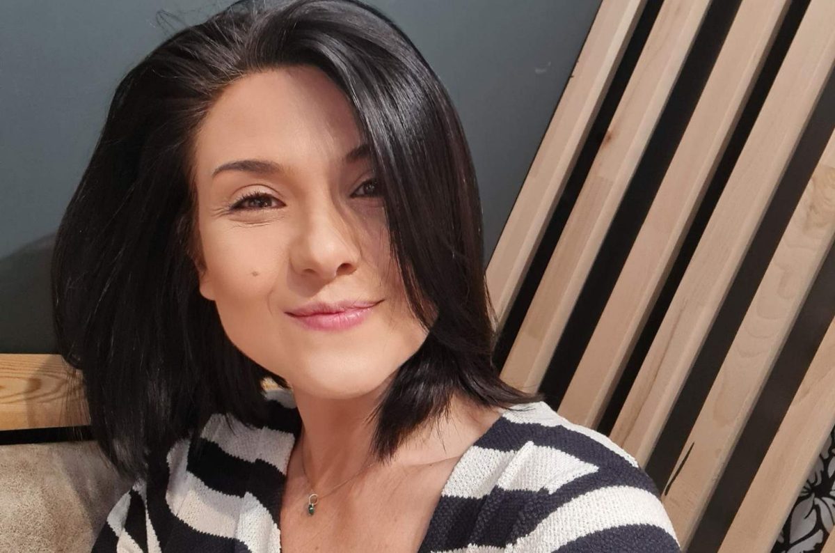 Cântăreață din România solicită ordin de protecție împotriva unui om de afaceri însurat care o hărțuiește