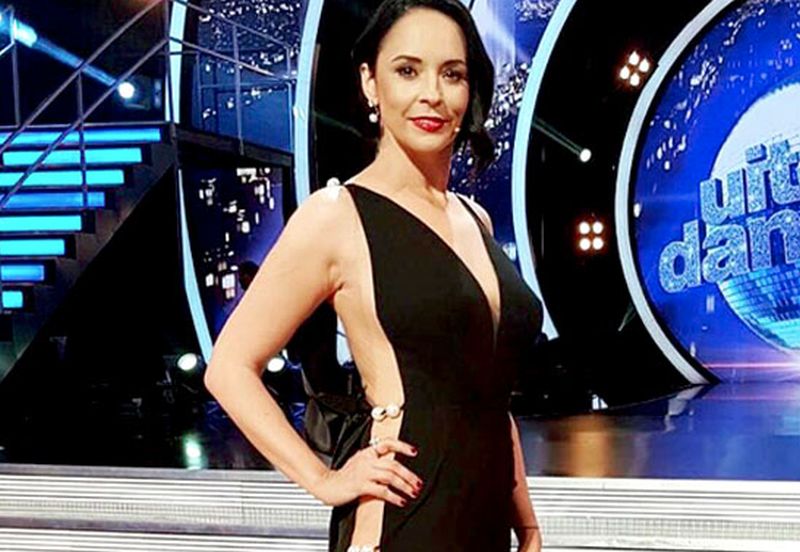 Andreea Marin atrage toate privirile cu o rochie mulată și decolteu impresionant
