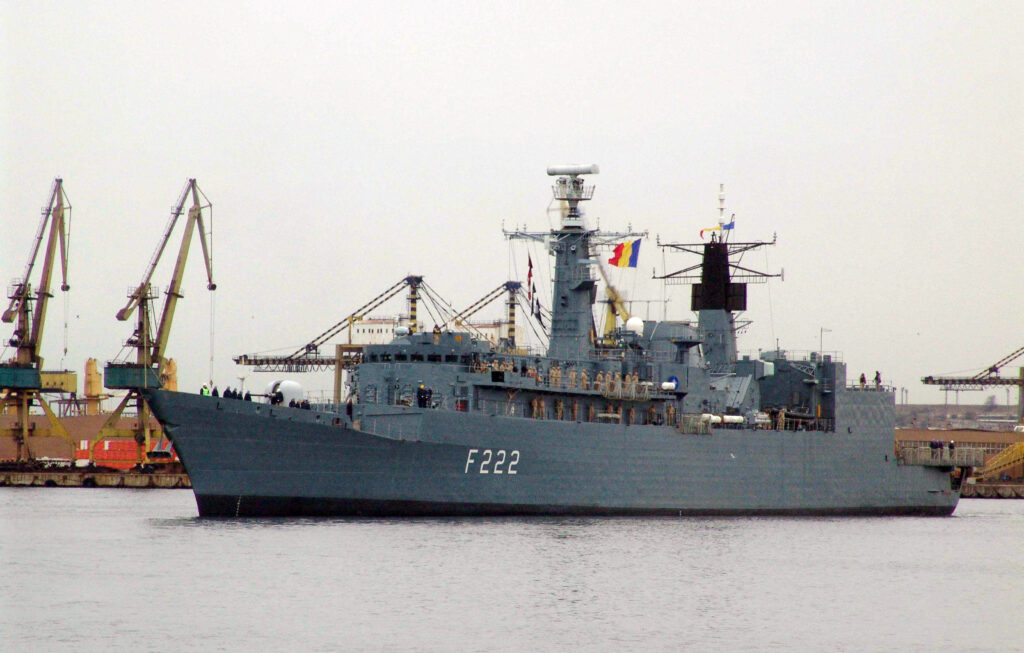 militari-de-la-baza-de-submarine-nucleare-franceze-din-brest-au-tras-asupra-unor-drone