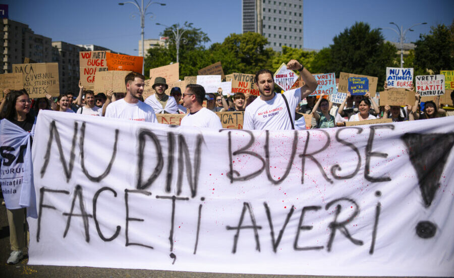 Ministerul Educației alocă 60 de milioane de euro suplimentar pentru bursele studenților în 2026