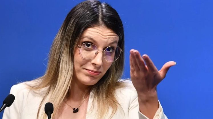 motiunea-simpla-impotriva-ministrului-mediului,-diana-buzoianu,-a-fost-adoptata-de-senat,-cu-voturile-psd.-ministrul-nu-isi-da-demisia