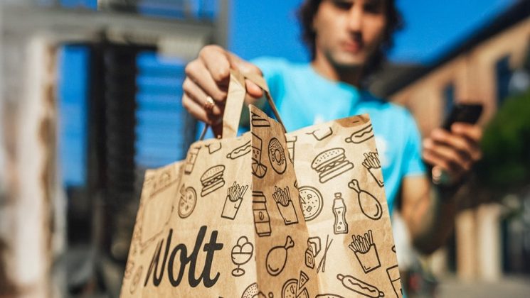 managerul-wolt-romania:-in-2026-vrem-sa-devenim-un-mall-de-buzunar-ai-pus-mana-pe-telefon-si-ai-comandat.-avem-discutii-cu-magazine-do-it-yourself-si-pet-shop