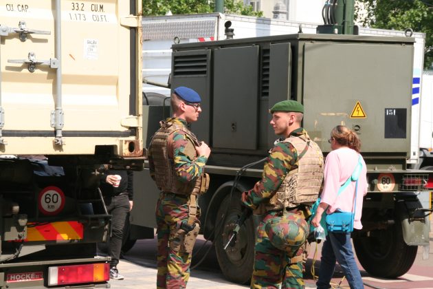 bruxelles,-in-flacari.-violentele-de-la-protestul-fermierilor-escaladeaza-masiv