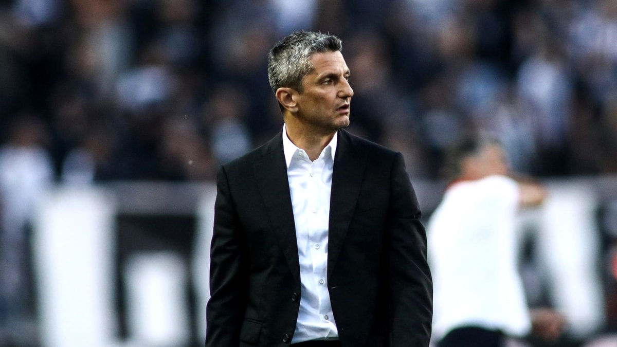 victorie-uriasa-pentru-razvan-lucescu!-cum-arata-clasamentul-din-grecia-dupa-paok-panathinaikos-2-0