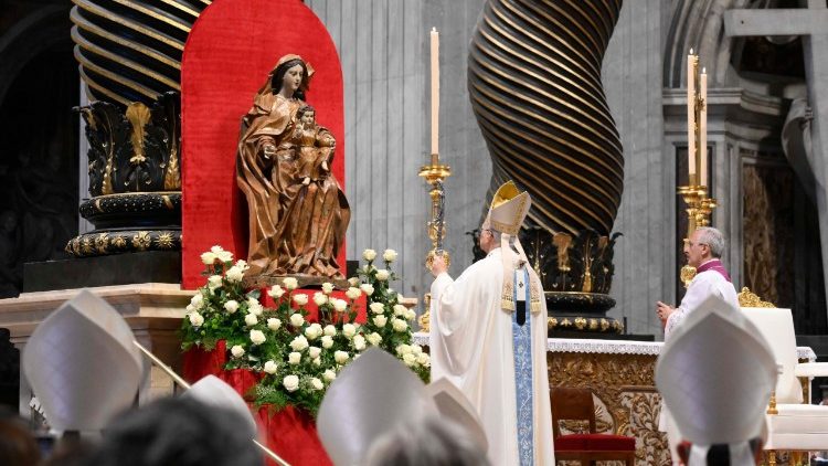 Papa Leon al XIV-lea face apel la solidaritate și compasiune în mesajul de Crăciun: nu exista loc pentru Dumnezeu dacă nu este loc pentru om