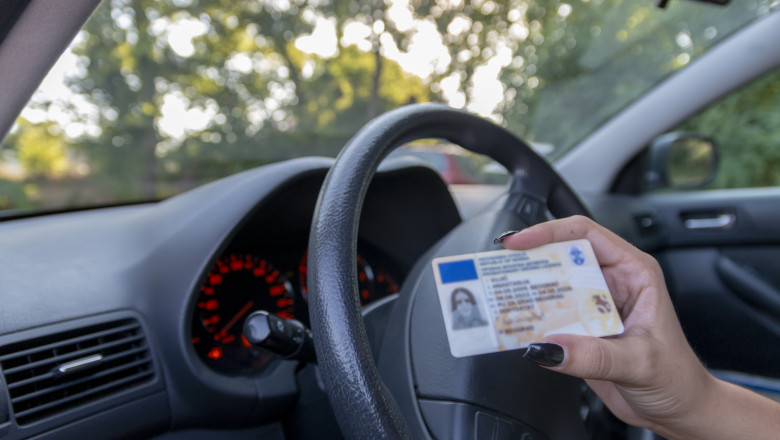 soferii-care-trebuie-sa-isi-reinnoiasca-permisul-la-fiecare-trei-ani.-cine-sunt-cei-vizati