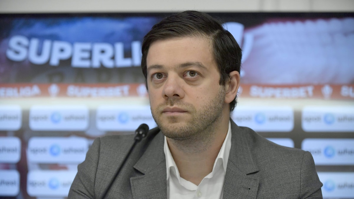 atacant-din-strainatate-pentru-rapid!-victor-angelescu:-suntem-aproape-intelesi!-platim-o-suma