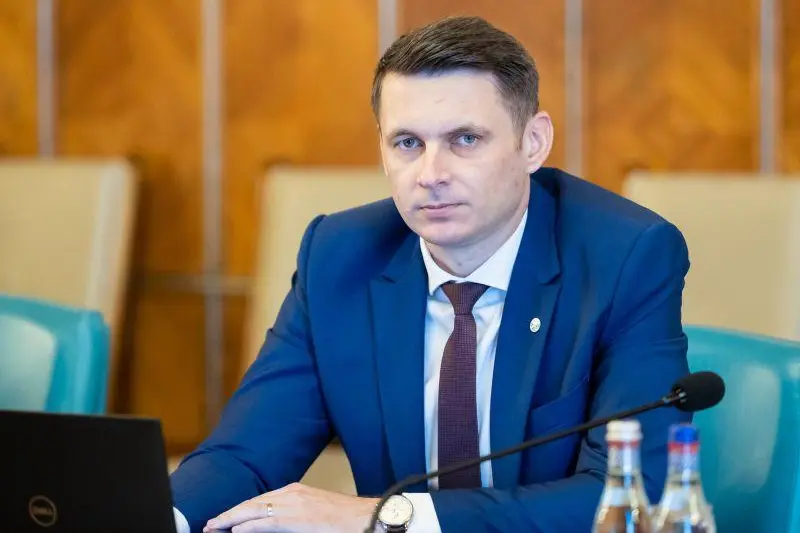 mircea-abrudean-acuza-un-blocaj-politic-la-ccr:-„reforma-pensiilor-nu-poate-fi-tinuta-ostatica.-romania-risca-banii-din-pnrr”