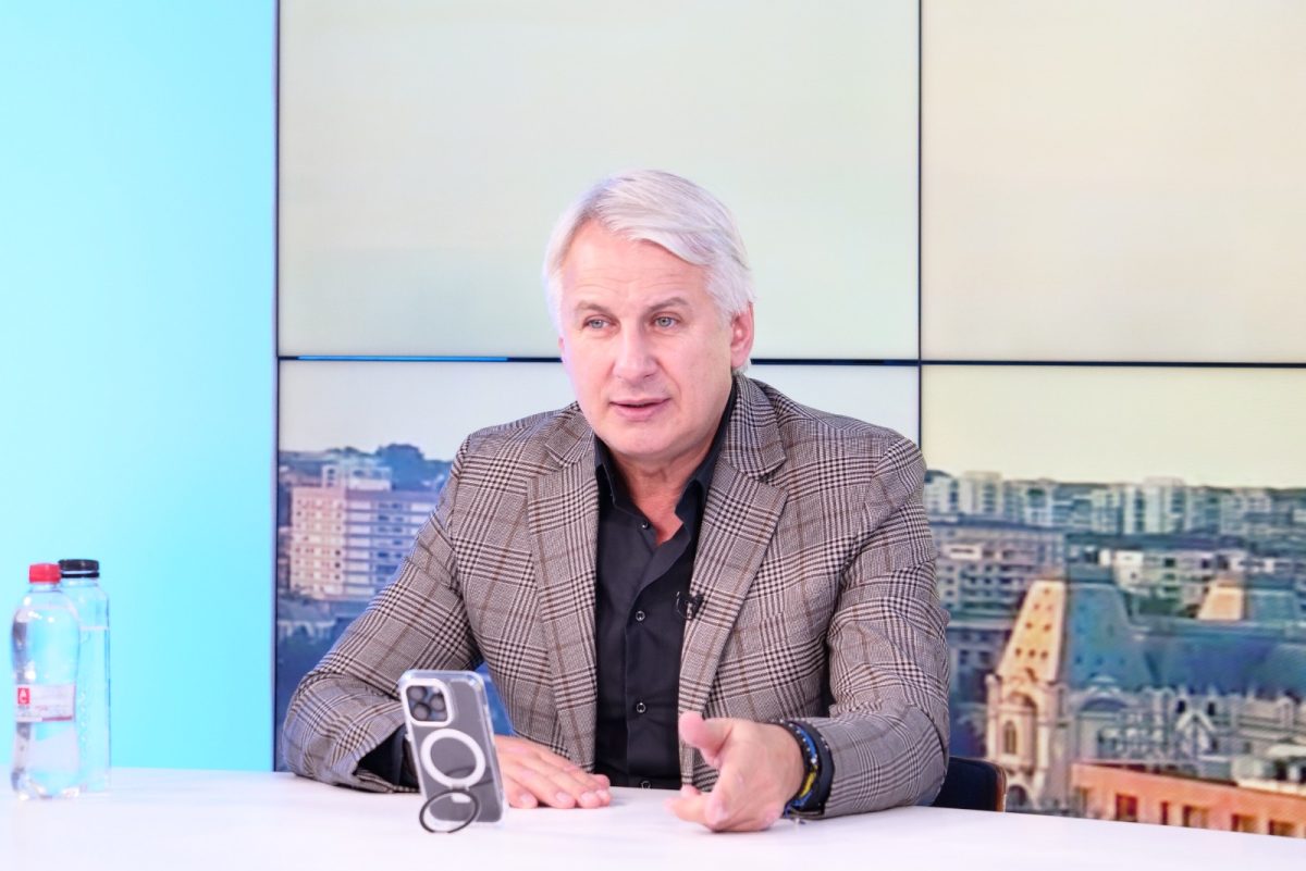 eugen-orlando-teodorovici:-iata-bradul-de-craciun-de-la-ministerul-investitiilor-si-proiectelor-europene-(mipe)-–-varianta-progresista