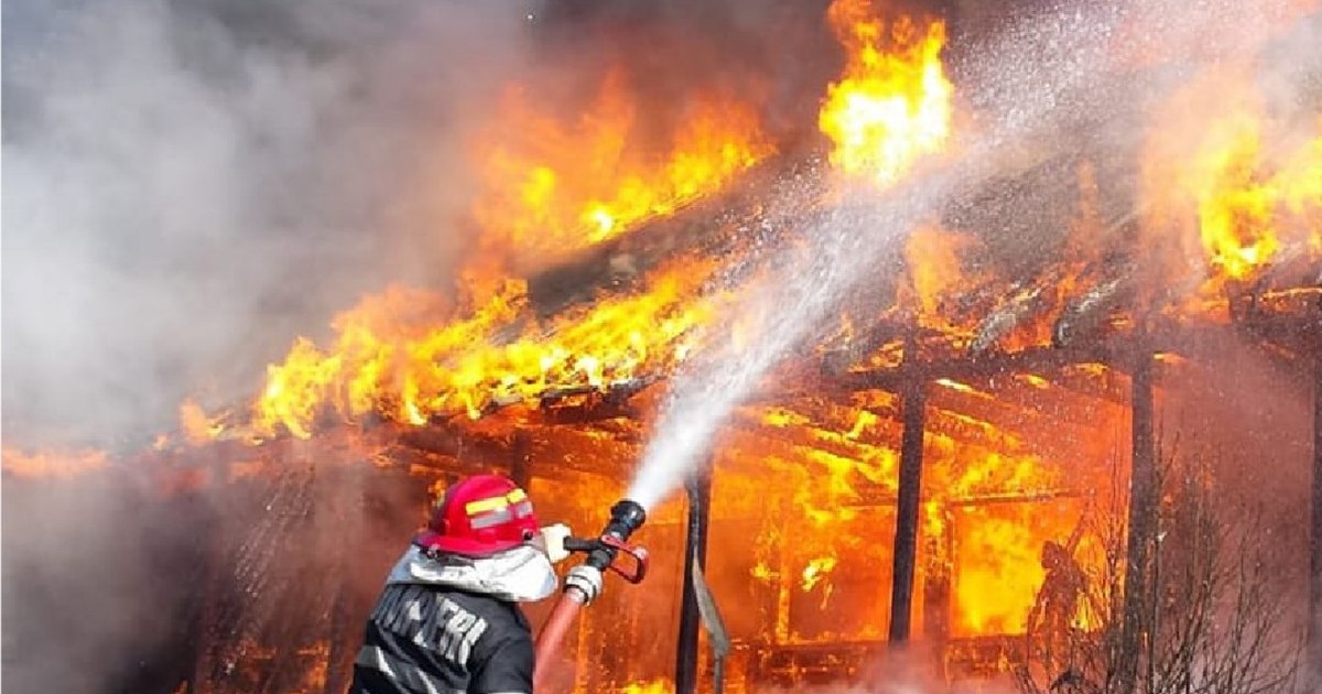 tragedie-la-un-priveghi,-chiar-in-noaptea-de-revelion!-sicriul-mortului-a-fost-carbonizat-si-patru-persoane-au-ajuns-la-spital!