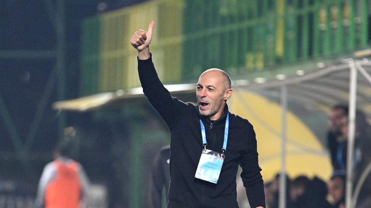 bogdan-andone,-pus-pe-glume-la-plecarea-lui-fc-arges-in-antalya:-dani-coman-vrea-sa-ma-dea-afara