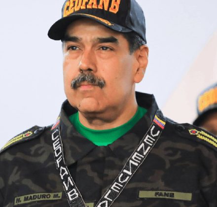 maduro-si-sotia-lui-sunt-in-drum-spre-new-york-la-bordul-unei-nave-de-razboi,-anunta-trump