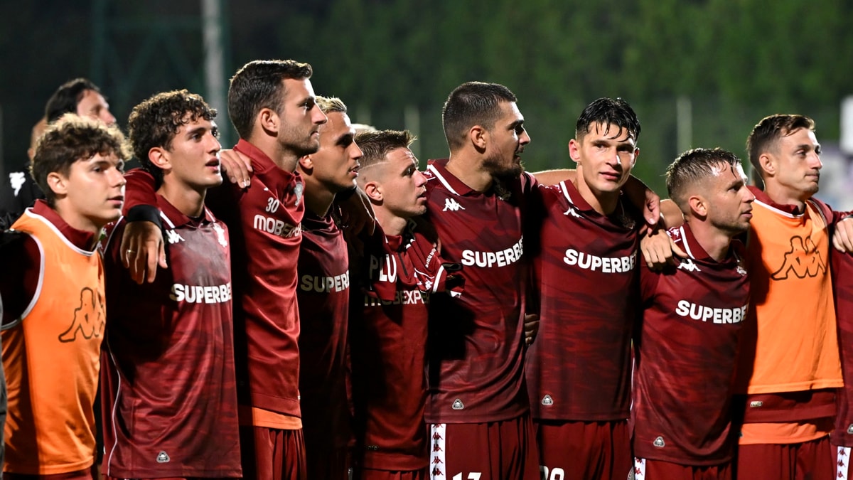 a-venit-cu-rapid-in-antalya,-dar-se-poate-intoarce-in-tara-sa-semneze-cu-noua-echipa.-exclusiv